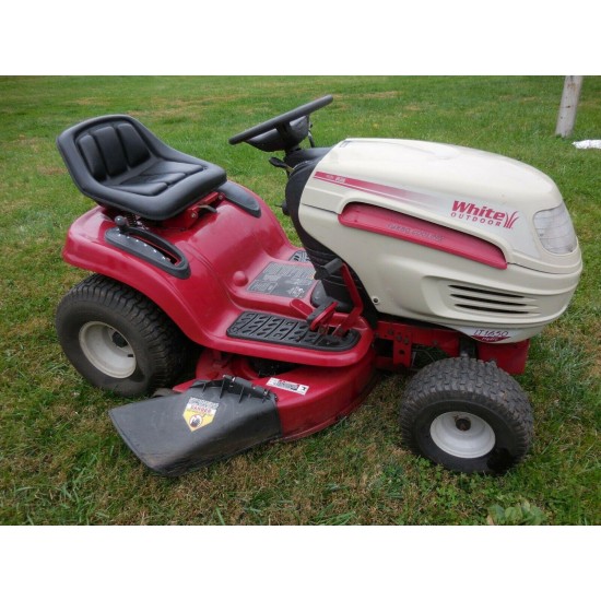 White LT1650 Lawn Tractor Hydro Drive 169Hours 16HP and 42 Inch Deck