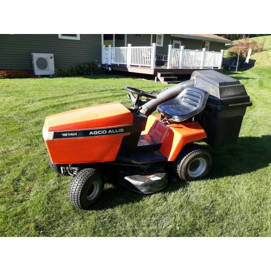 Simplicity,  AGCO-Allis model 1614H,  Lawn Tractor.